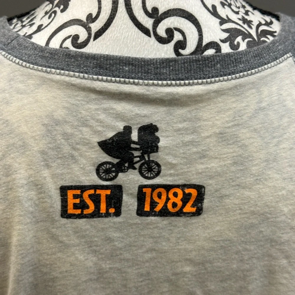 Universal youth tee